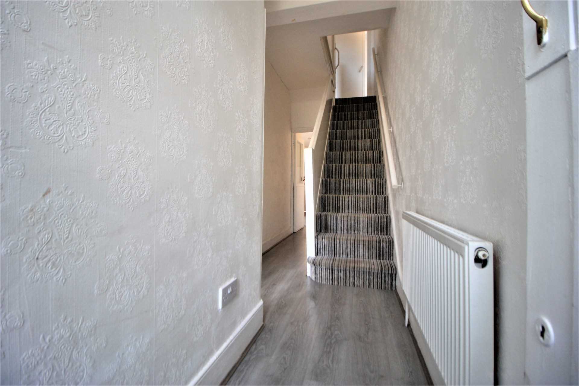 Kenneth Road, Chadwell Heath RM6, Image 3