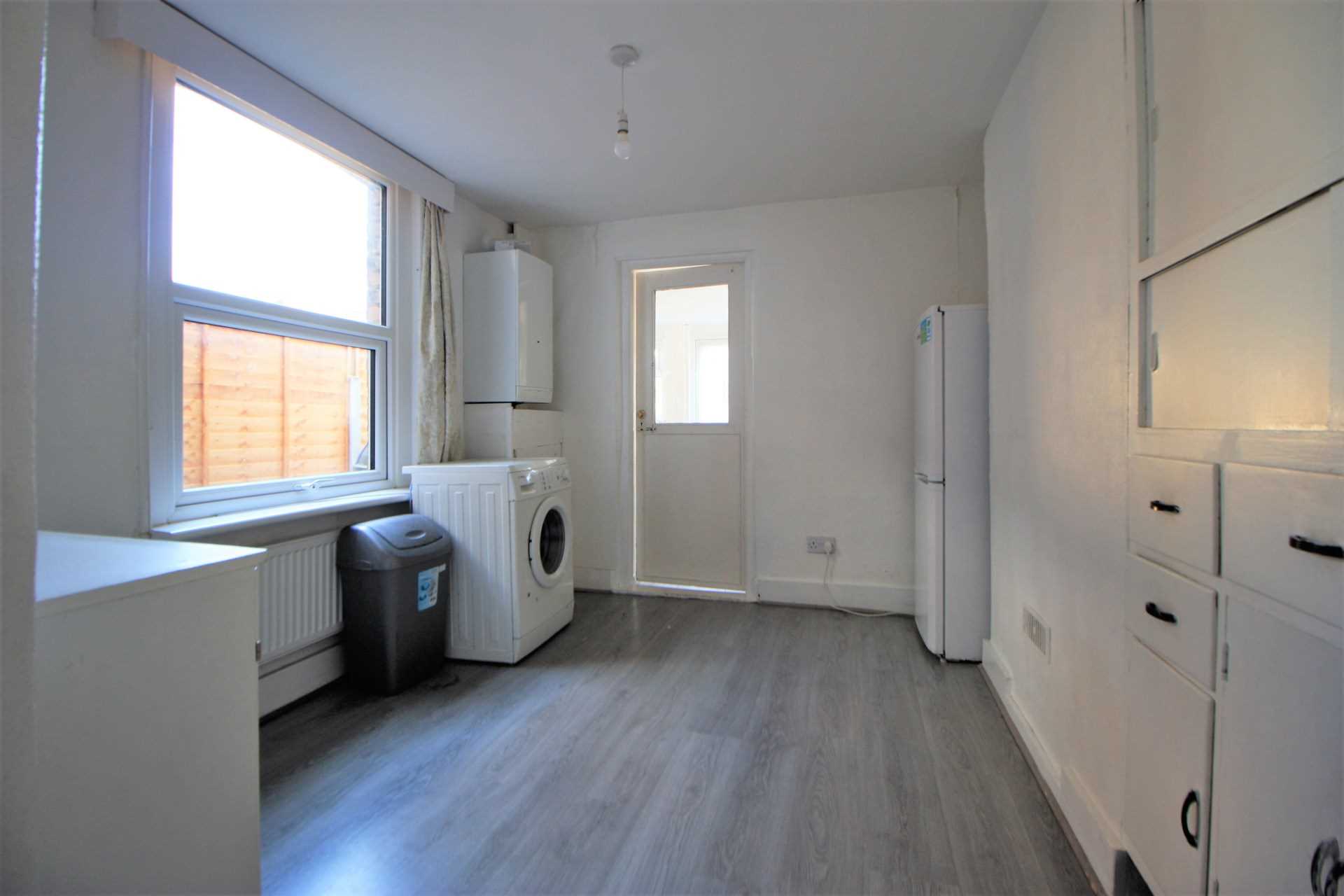 Kenneth Road, Chadwell Heath RM6, Image 4