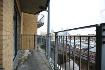 Commercial Rd, Limehouse, London, E14, Image 8