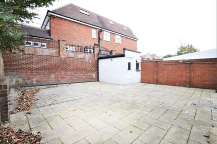 The Shrubberies, Chigwell, IG7, Image 14