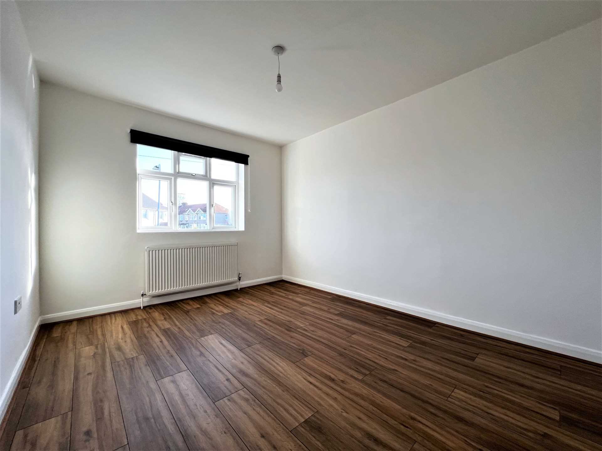 Hall Road, Chadwell Heath RM6, Image 10