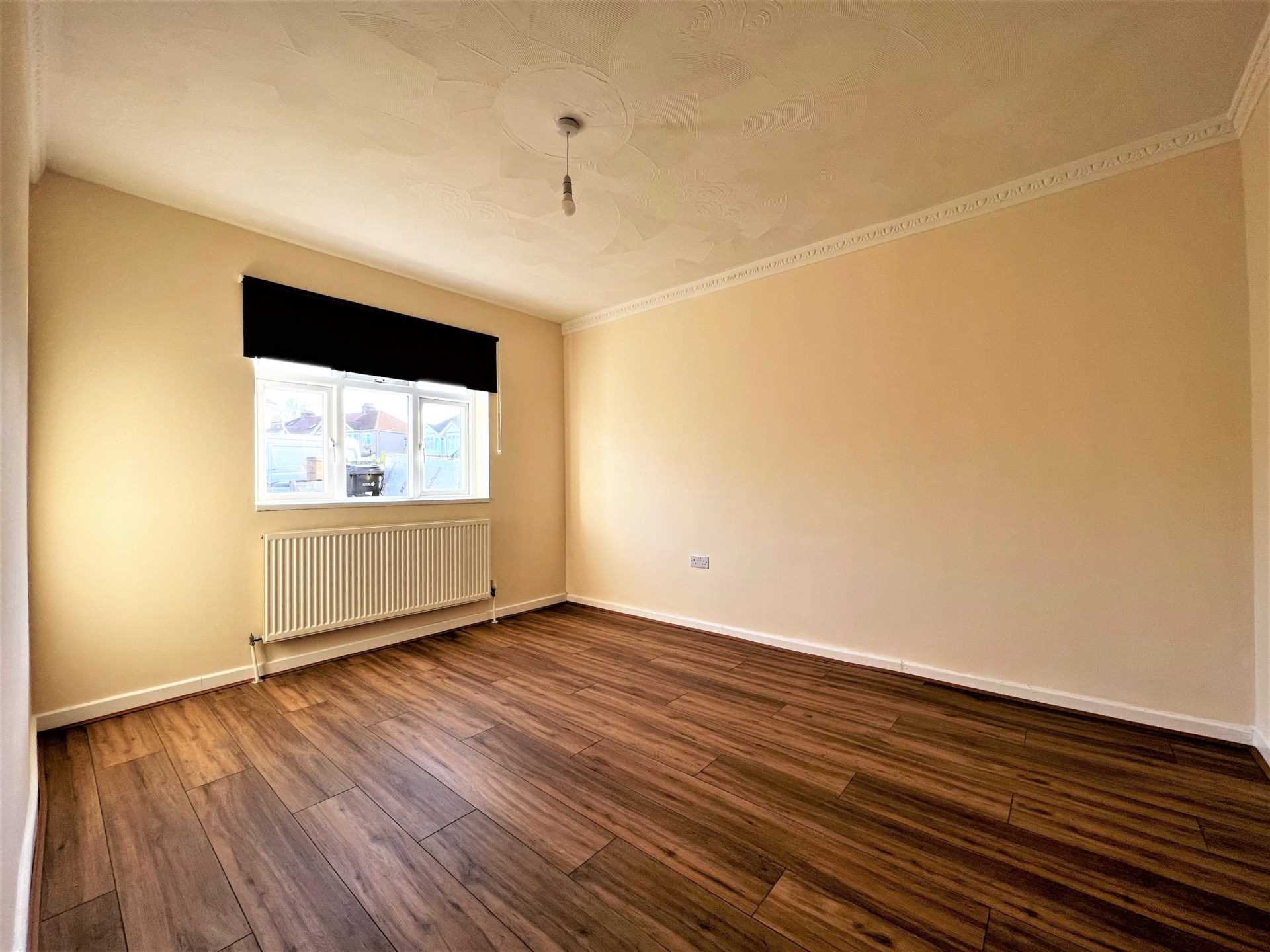 Hall Road, Chadwell Heath RM6, Image 6