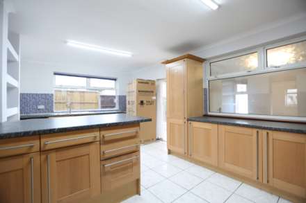 Princes Road, Hainault, IG6, Image 2