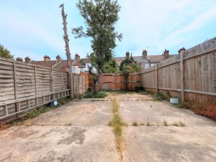 Mortimer Road, East Ham, E6 3QP, Image 11