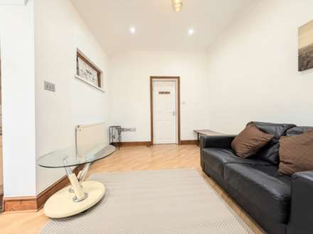 Mortimer Road, East Ham, E6 3QP, Image 5