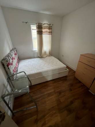 6 Bedroom Terrace, Downsell Rd, London, E15