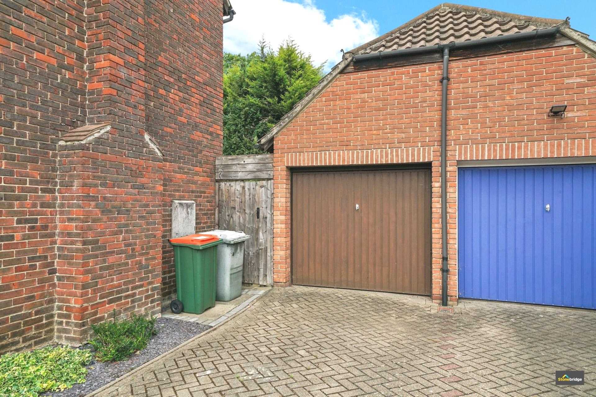 High Meads Road, Beckton E16, Image 12