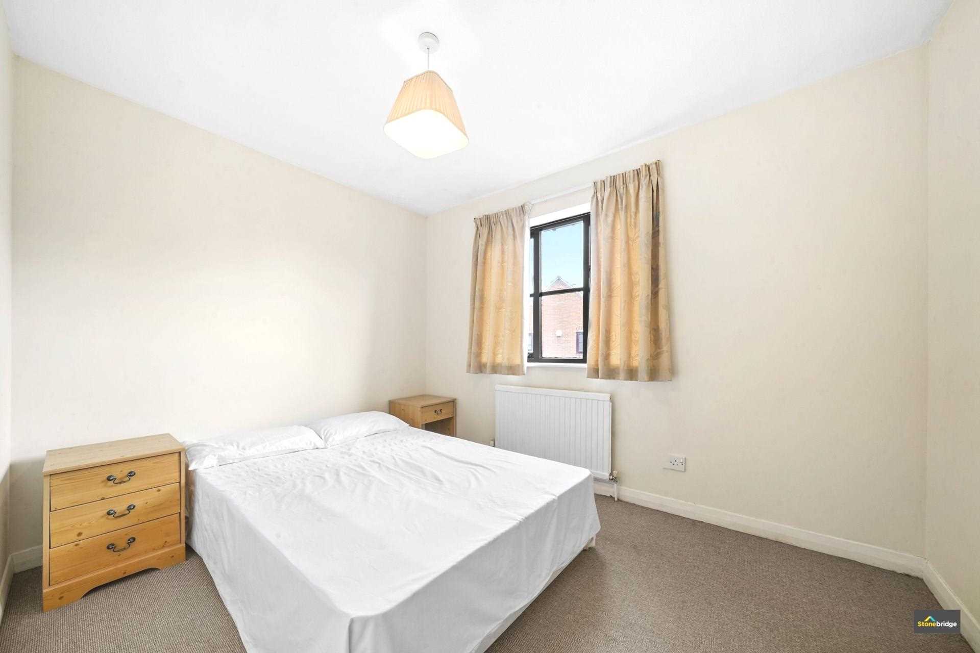 High Meads Road, Beckton E16, Image 8