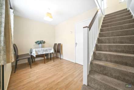 High Meads Road, Beckton E16, Image 3