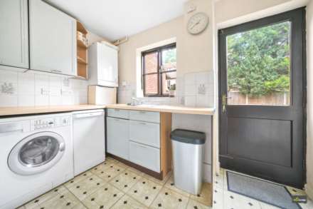 High Meads Road, Beckton E16, Image 4