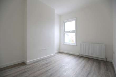 Westbury Terrace, Forest Gate, E7, Image 3