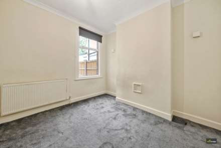 Halley Road, Forest Gate, E7, Image 5
