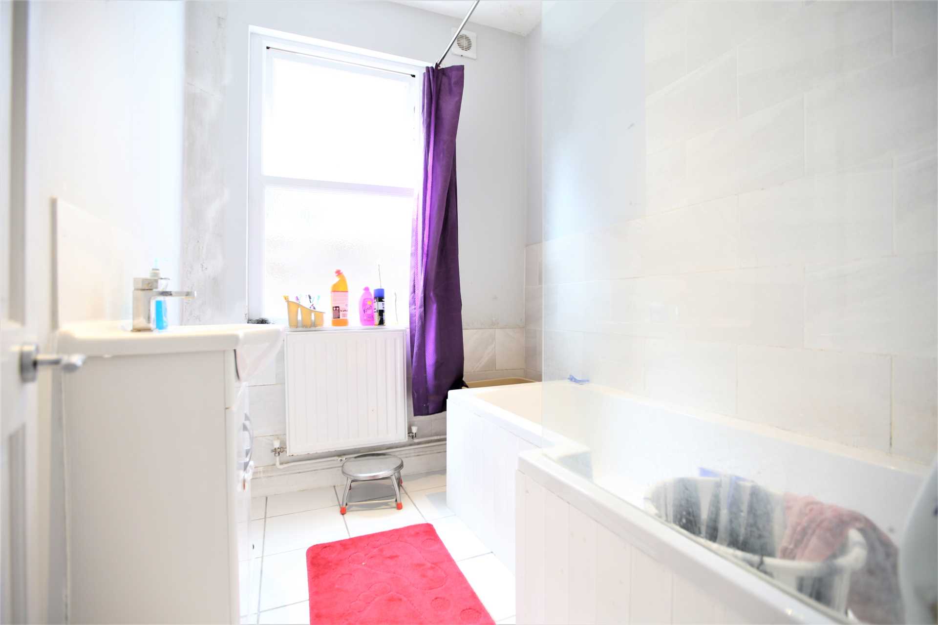 Wakefield Street, London, E6, Image 4