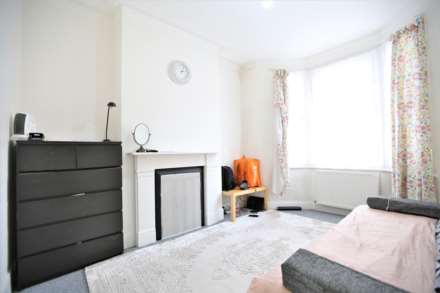 Wakefield Street, London, E6, Image 3