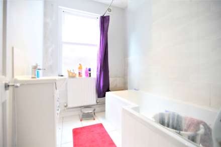 Wakefield Street, London, E6, Image 4