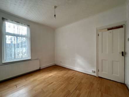 Hartley Avenue, East Ham, E6, Image 13