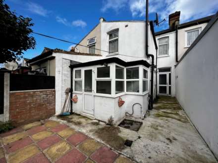 Hartley Avenue, East Ham, E6, Image 16