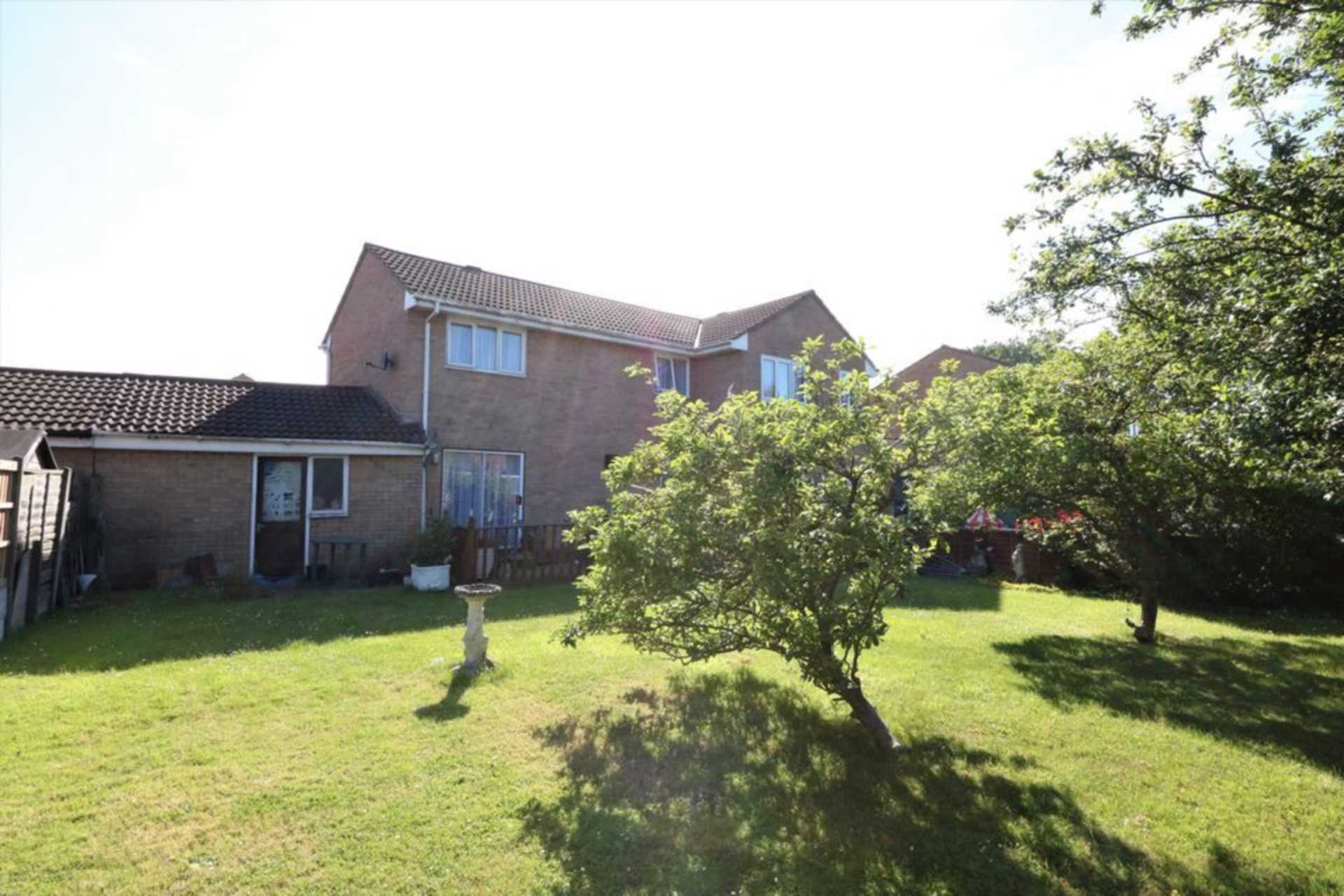 Coltsfoot Court, Little Thurrock, RM17, Image 7
