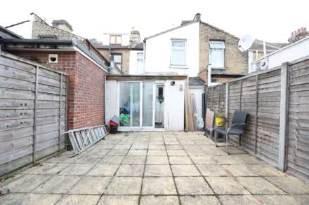 Shrewsbury Road, Forest Gate, E7, Image 11