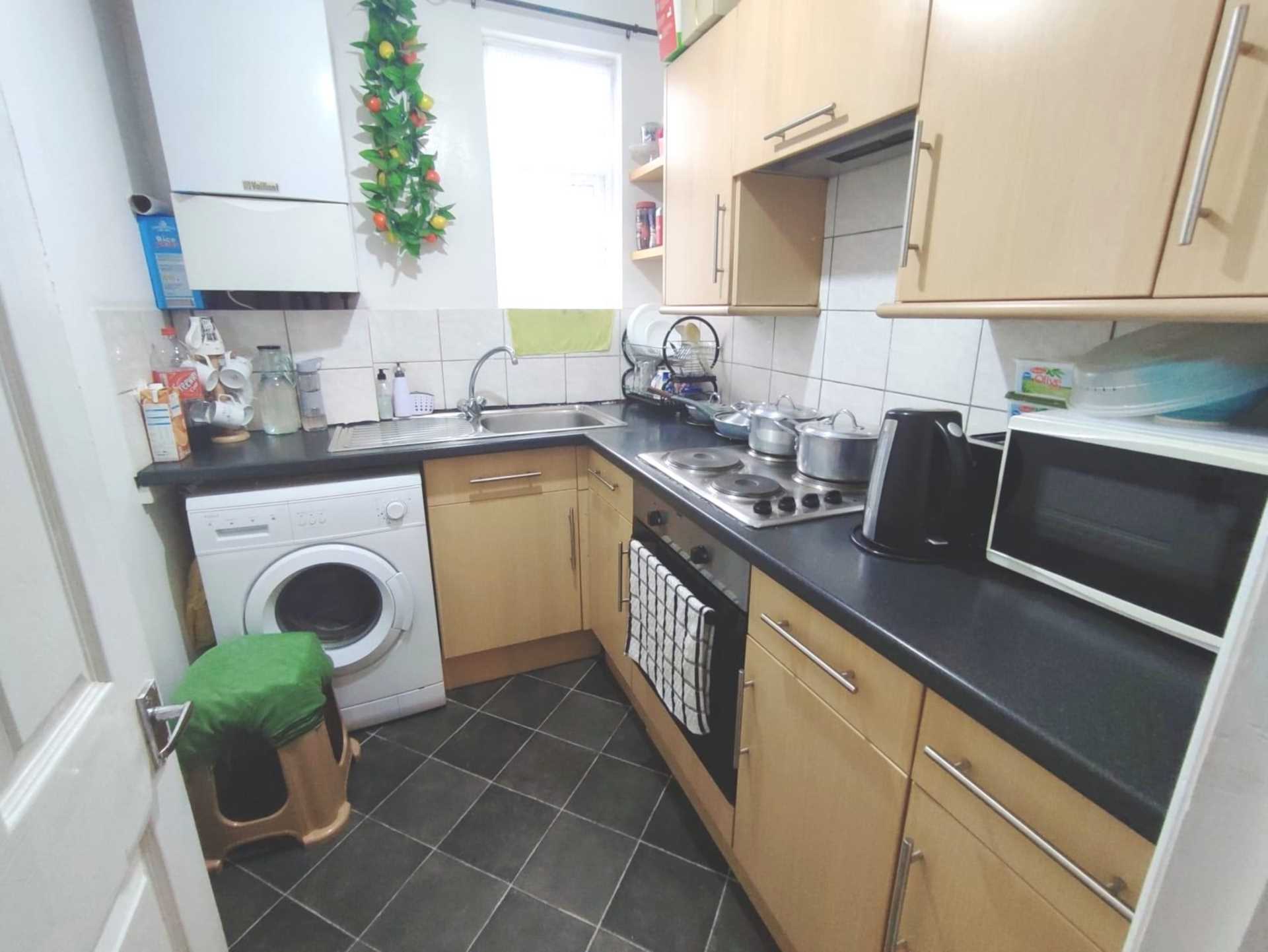 Central Park Road, East Ham, E6, Image 5