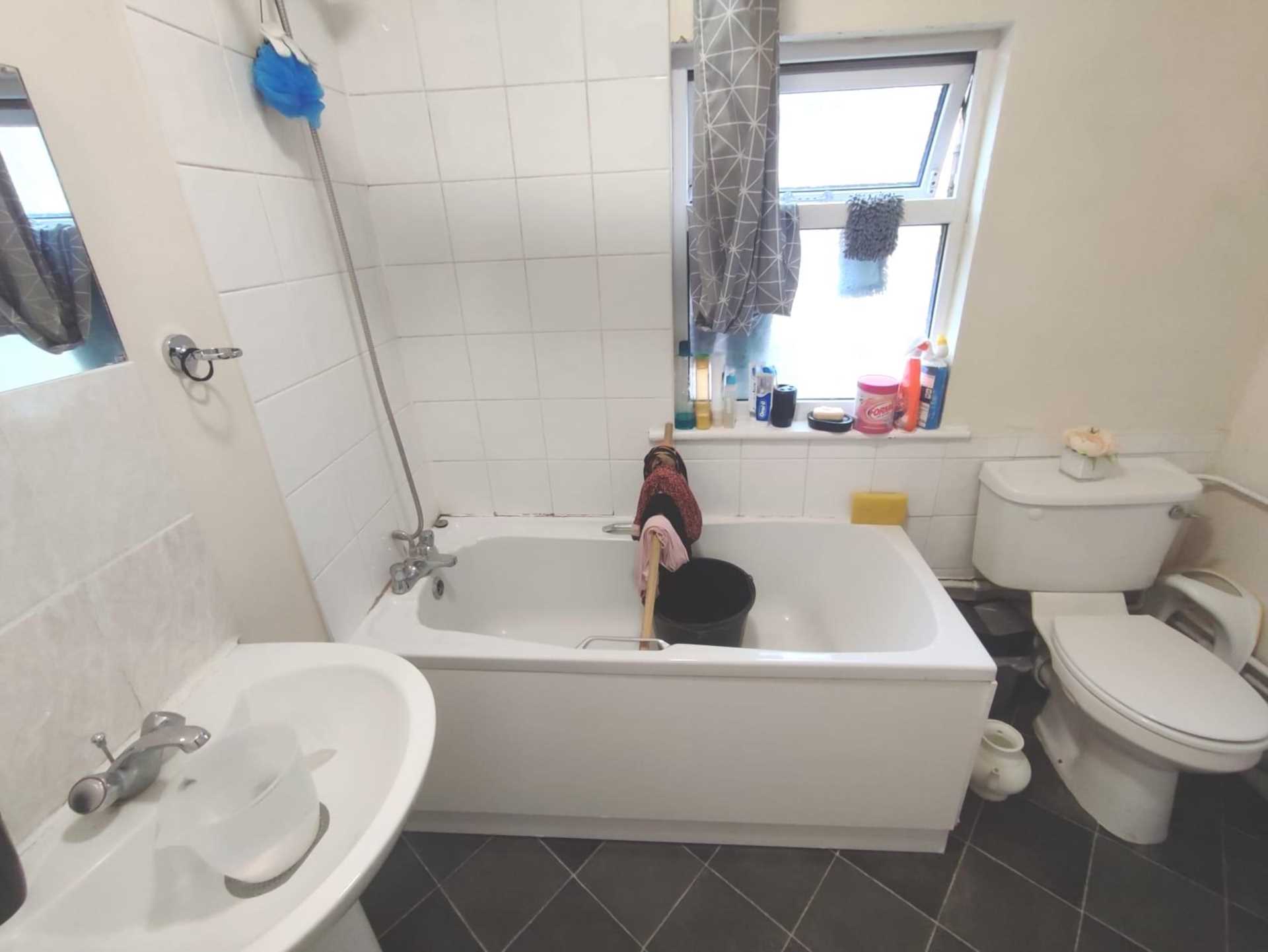 Central Park Road, East Ham, E6, Image 6