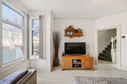 3 Bedroom Terrace, Strone Road, Forest Gate, E7