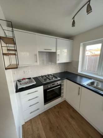 Albany Park View, Ponders End, EN3, Image 2