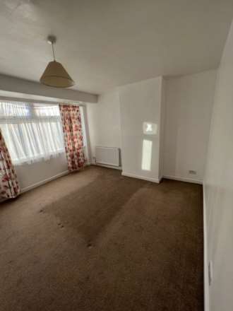 Albany Park View, Ponders End, EN3, Image 6