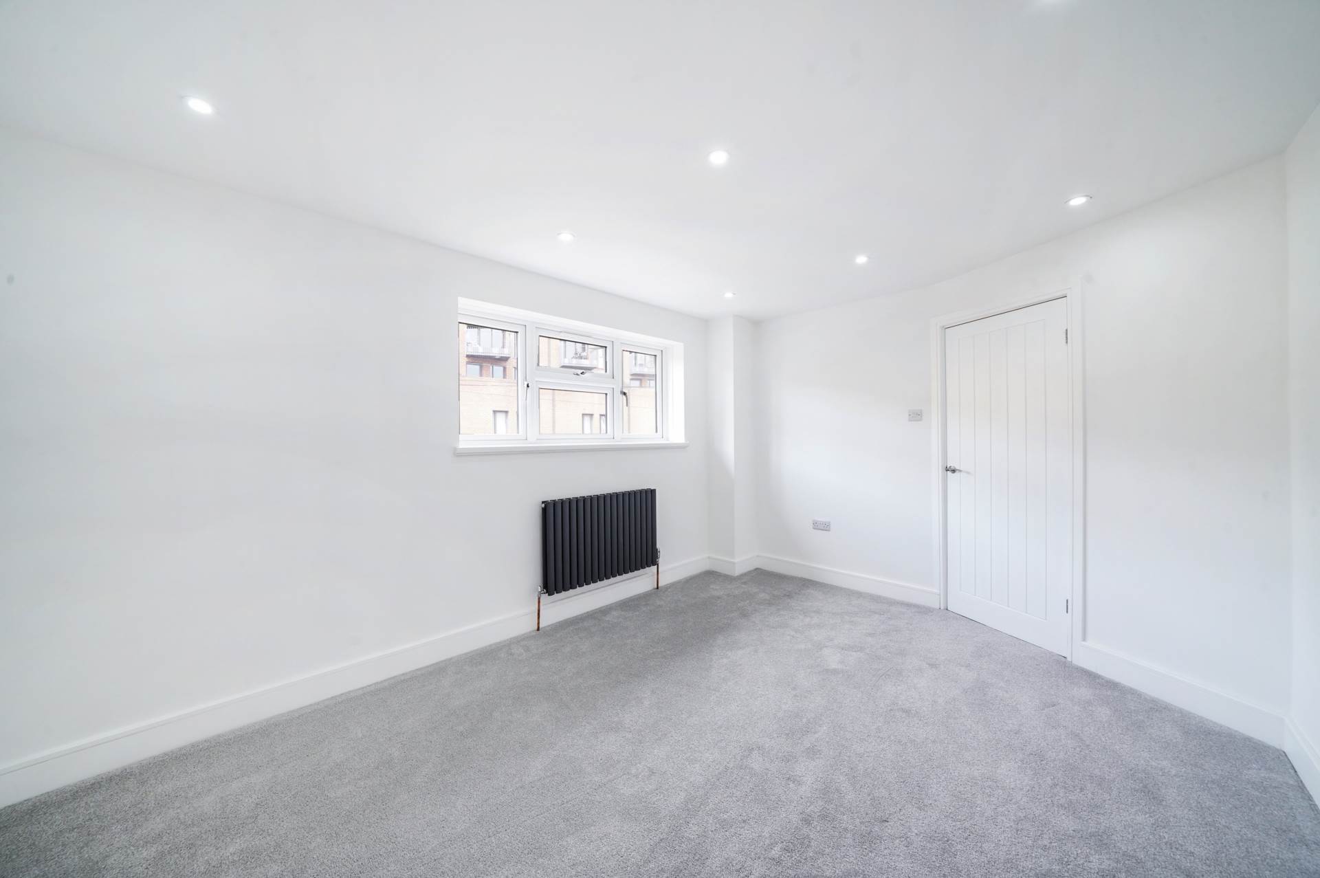 Scoulding Rd, Canning Town, E16, Image 10