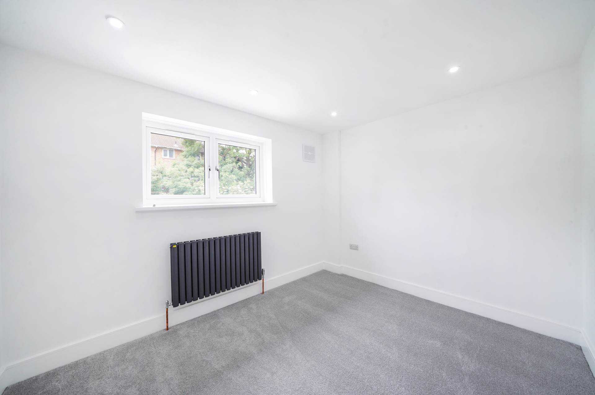 Scoulding Rd, Canning Town, E16, Image 12