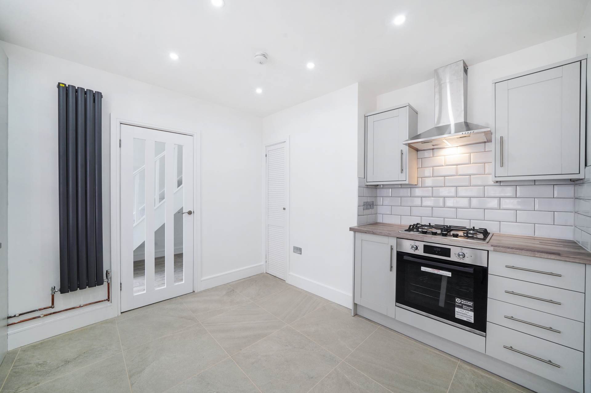 Scoulding Rd, Canning Town, E16, Image 2