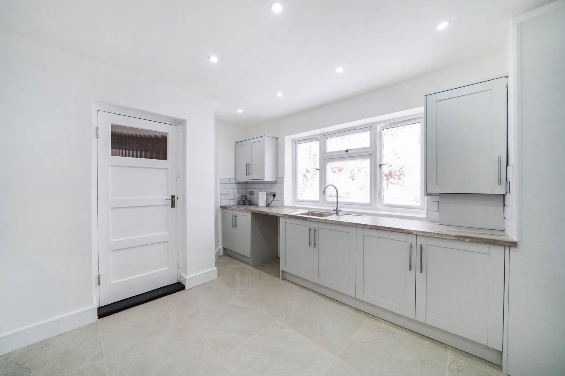 Scoulding Rd, Canning Town, E16, Image 4