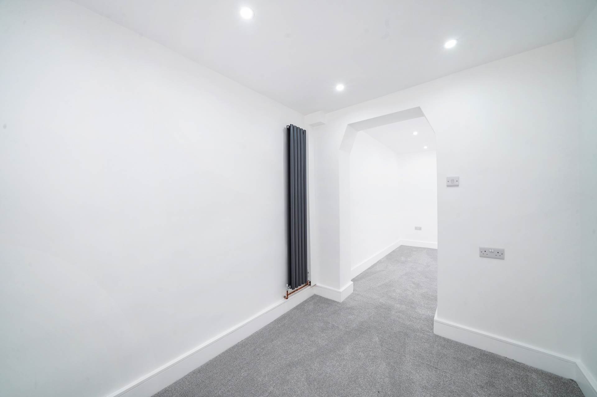 Scoulding Rd, Canning Town, E16, Image 5