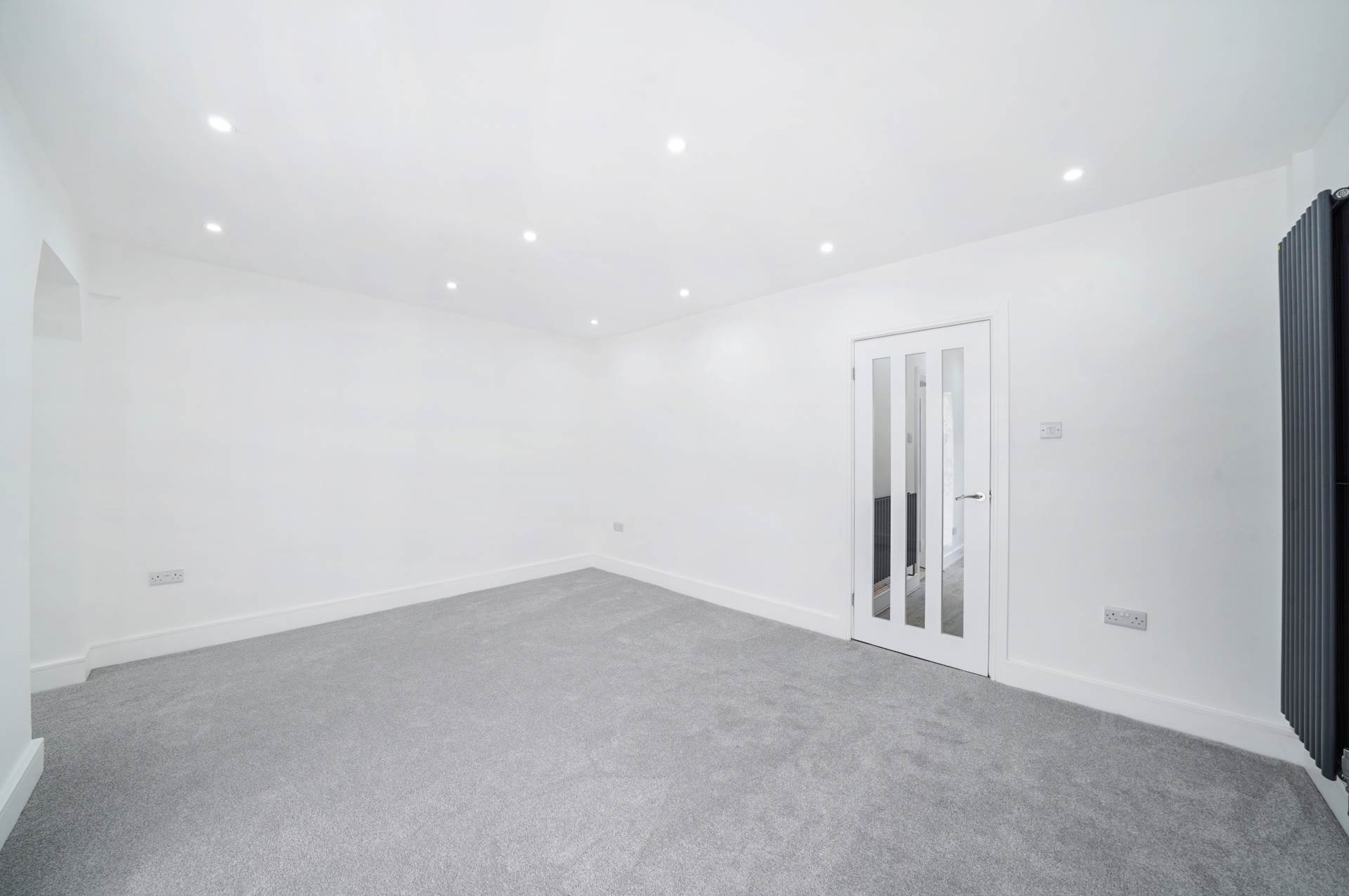 Scoulding Rd, Canning Town, E16, Image 7