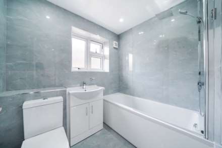 Scoulding Rd, Canning Town, E16, Image 14