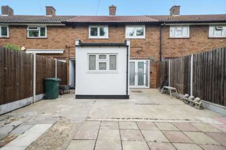 Scoulding Rd, Canning Town, E16, Image 15