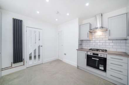 Scoulding Rd, Canning Town, E16, Image 2