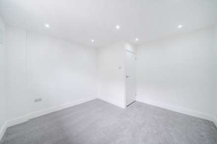 Scoulding Rd, Canning Town, E16, Image 8