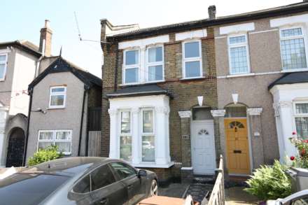 2 Bedroom Flat, Cann Hall Road, Leytonstone, E11