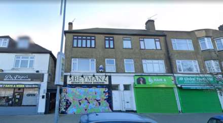 2 Bedroom Flat, Whalebone Lane South, Barking & Dagenham