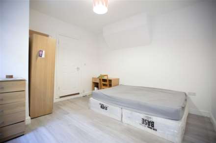 1 Bedroom Studio, Francis Road, Leyton, E10 6PN