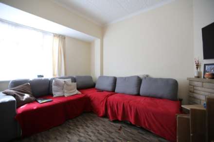 4 Bedroom Terrace, Leader Avenue, Manor Park, E12 6JP