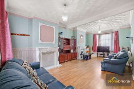 Shelley Avenue, Manor Park, E12 6PX, Image 2