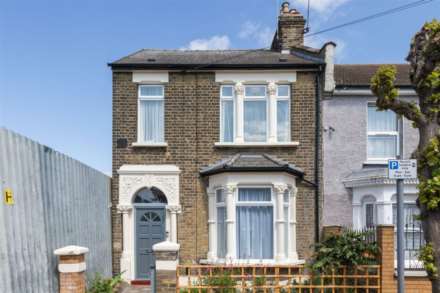 4 Bedroom Terrace, Carlyle Road, Manor Park, E12 6BS
