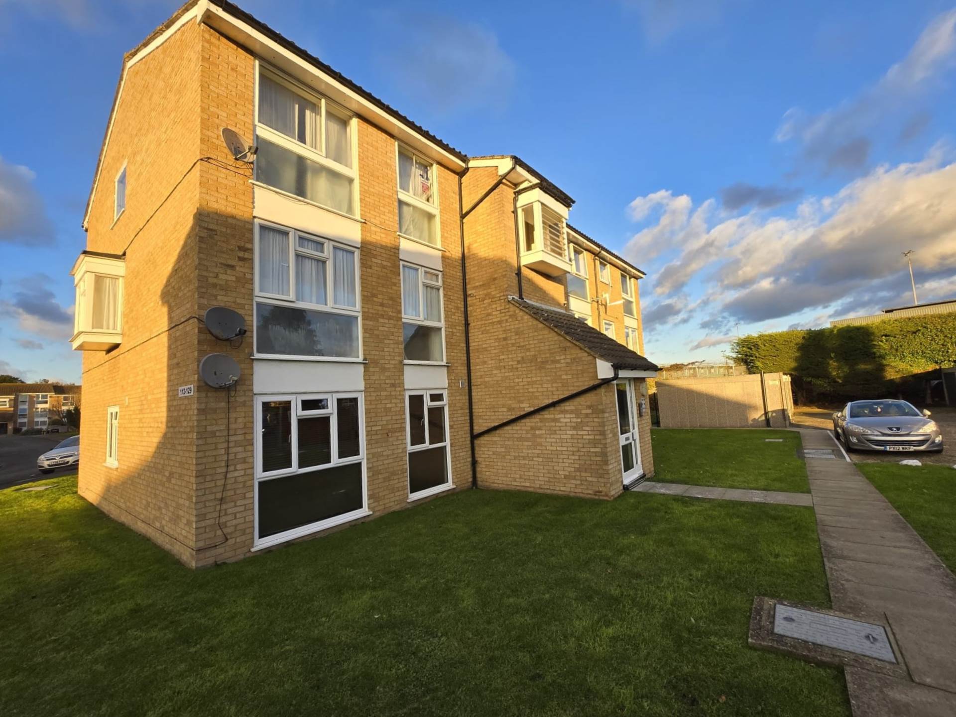Trotwood, Grange Hill, IG7 5JP, Image 1