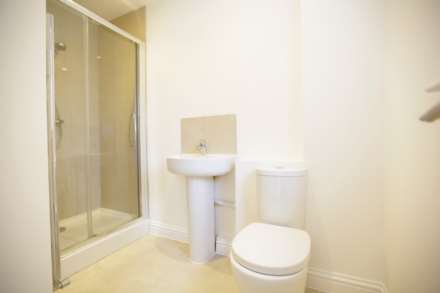 Asten Way, Romford, RM7 8BS, Image 9