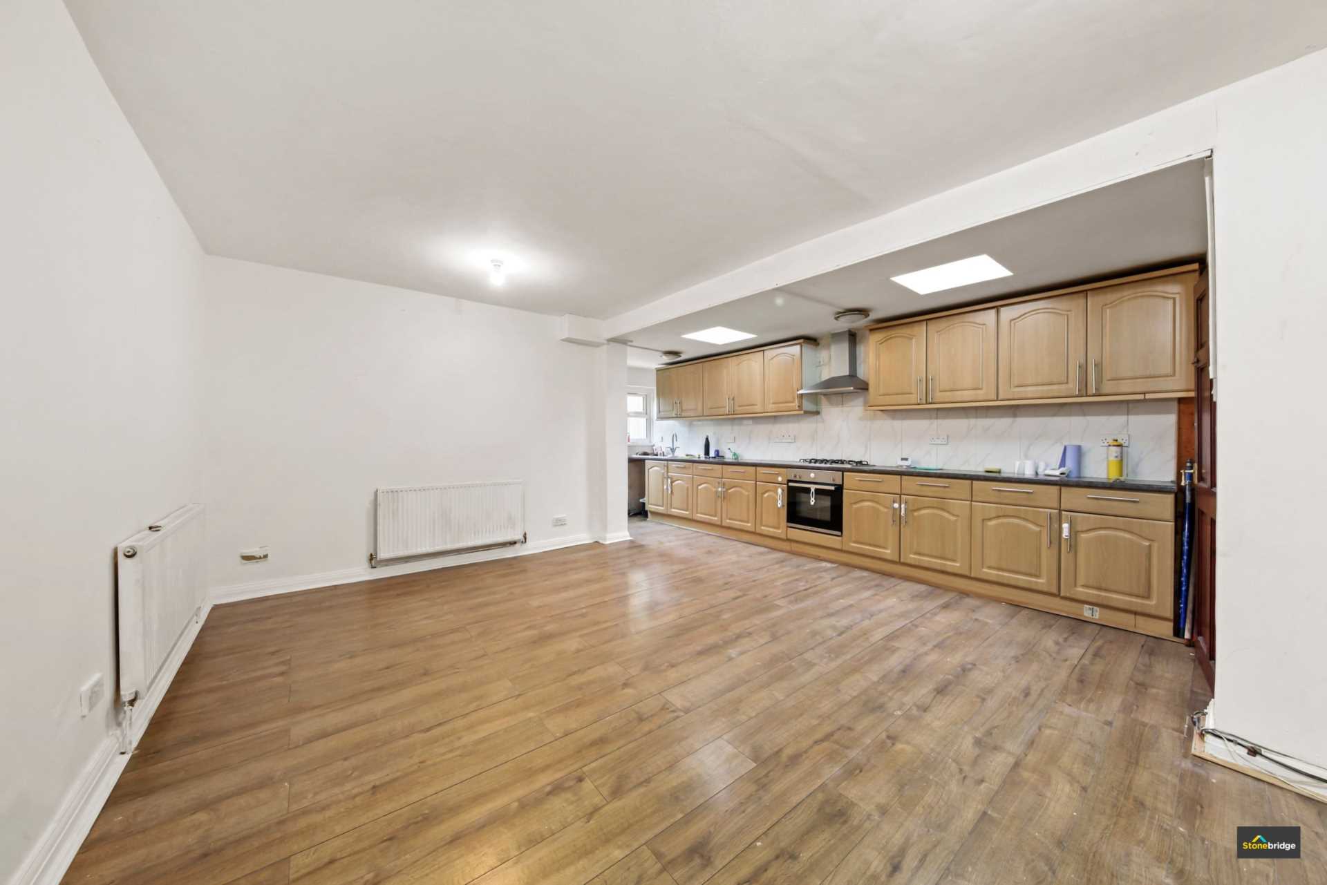 Plashet Road, Plaistow, E13 0QA, Image 5