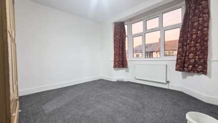 Charter Avenue, Ilford, IG2 7AD, Image 5