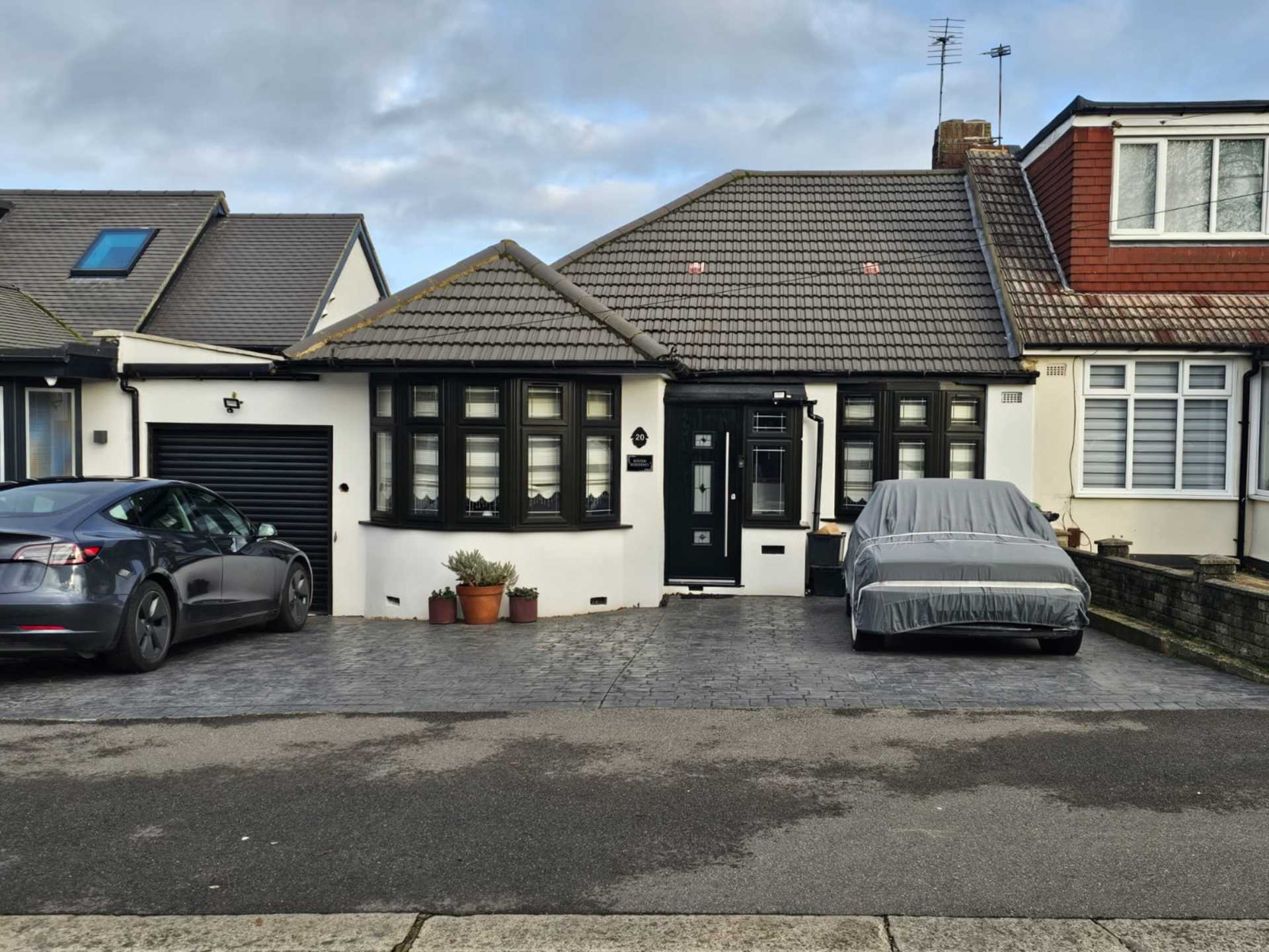 Basildon Avenue, Clayhall IG5, Image 3