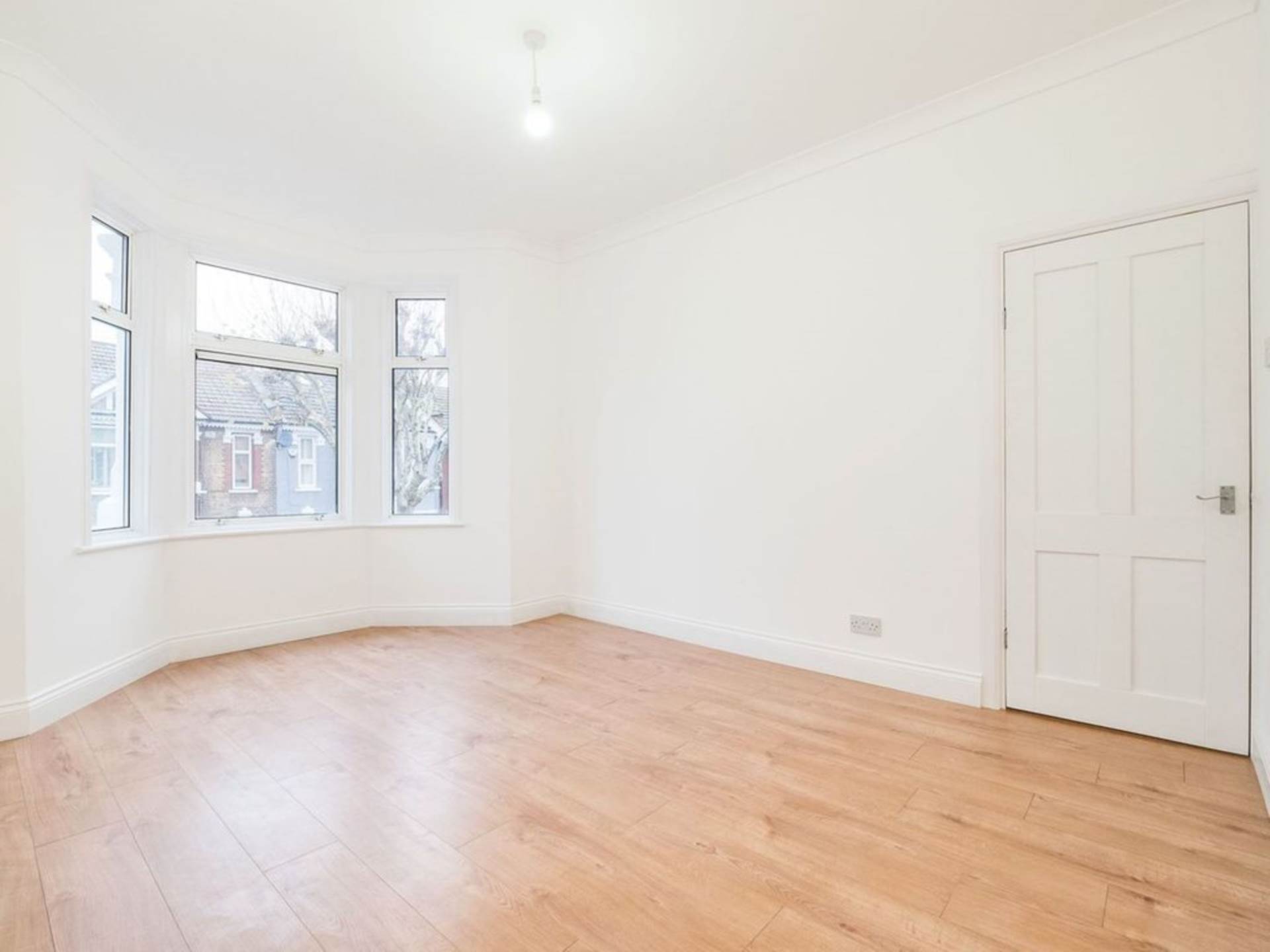 Haldane Road, East Ham, E6 3JL, Image 2